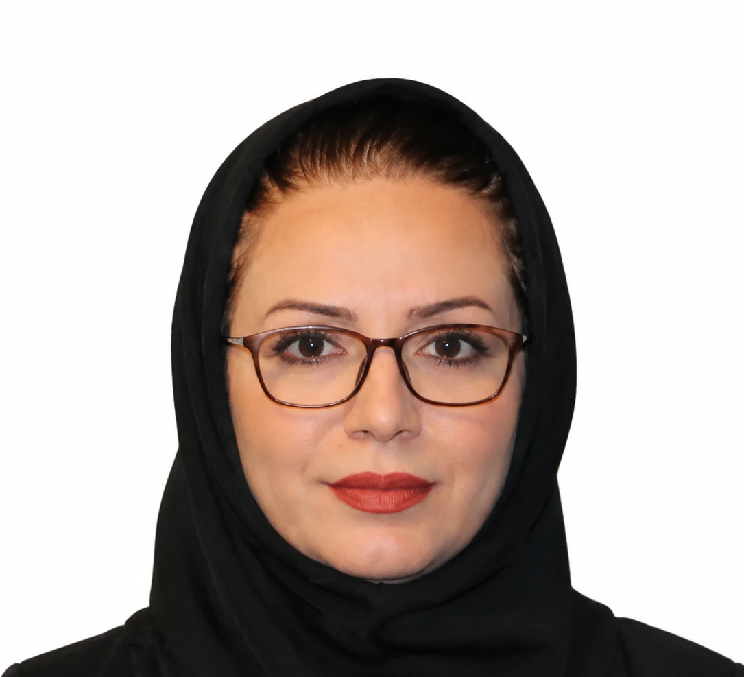 خانم وحیده حسینی